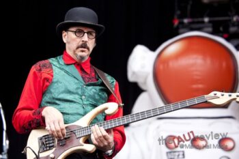 top 10 coolest bass players